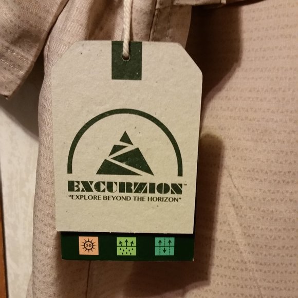 COPY - NWT Men's XL  Excurzion Beige Athletic Shirt - Picture 4 of 5
